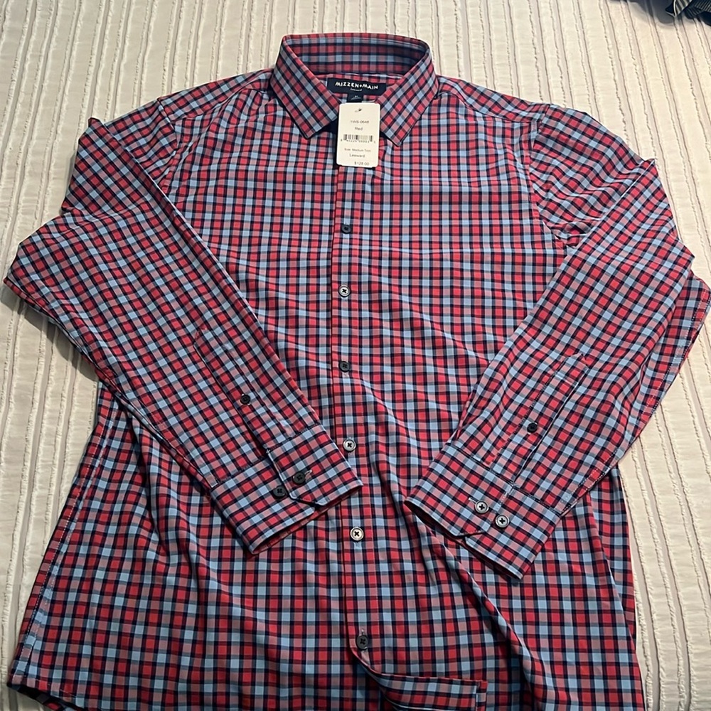 Mizzen + Main button down l/s shirt. Navy, red plaid. NWT size medium.